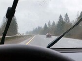 La sensibilité des essuie-glaces automatiques Tesla peut désormais être activée manuellement (image : Tesla Girl/X)