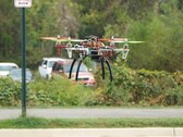 Une image du drone semi-autonome bricolé (Source de l'image : Hoarder Sam ; capture d'écran recadrée)