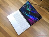 Test du Razer Blade 15 Modèle de base 2020 (i7-10750H, RTX 2070 Max-Q, 4K UHD) : la mise à jour Intel de 10e génération