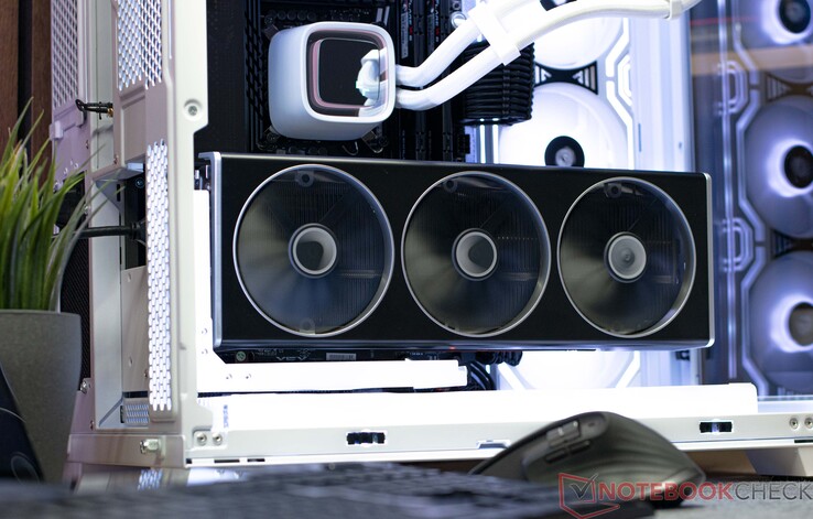 XFX Speedster MERC 310 Radeon RX 7900 XTX Black Edition dans notre système de test