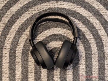 Arctis Nova Pro Omni en noir.