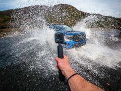 La GoPro Max 2 est déjà entre les mains des influenceurs. (Source de l'image : Kyle Mulinder)