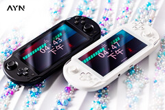 L'Odin2 Mini ne pèse que 320 g. (Source de l'image : AYN Technologies)