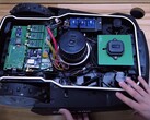 La tondeuse à gazon robotisée OpenMower est un projet open-source utilisant un Raspberry Pi 4. (Image source : Clemens Elflein via YouTube)