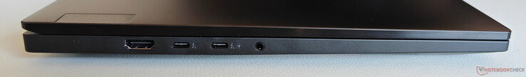 À gauche : HDMI 2.1, 2x USB-C 4.0 avec Thunderbolt 5 (80 Gbit/s, DisplayPort 2.1, Power Delivery 3.1), audio 3,5 mm