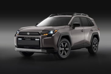 2026 RAV4 Couleur Urban Rock exclusive à la région boisée