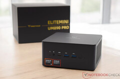 Minisforum EliteMini UM890 Pro avec AMD Ryzen 9 8945HS. (Source de l'image : Notebookcheck)