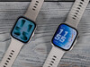 de gauche à droite : Watch Fit 5 et Watch Fit 5 Pro