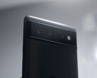 Dos d’un téléphone Google Pixel noir avec la barre de caméras caractéristique de la série Pixel 6