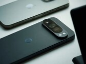 Le successeur du Google Pixel 10 Pro photographié ici sera doté d'un éclairage LED.