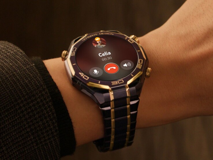 La smartwatch Huawei Watch Ultimate Design Royal Gold. (Source de l'image : Huawei)