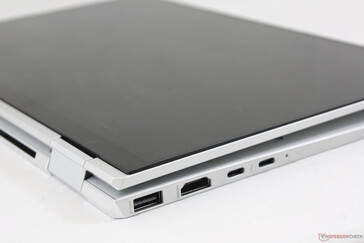 Le mode tablette est plus facile à utiliser que l'ancien x360 1030 G4 en raison de sa taille et de son poids réduits