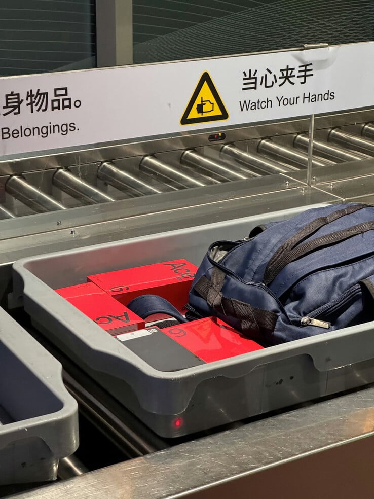 Image divulguée montrant la boîte de l'Ace 6 Pro Max (Source de l'image : Weibo)