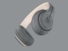 le nouveau casque sans fil Beats Studio3 deApple est d'une couleur grise avec des mouchetures (Image : Apple)