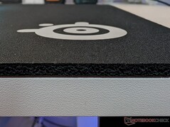 Epaisseur du tapis de souris.