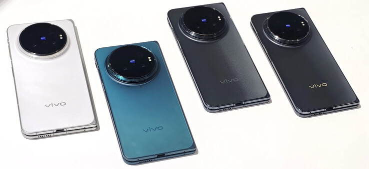 Le Vivo X Fold6 dans ses quatre coloris de lancement.