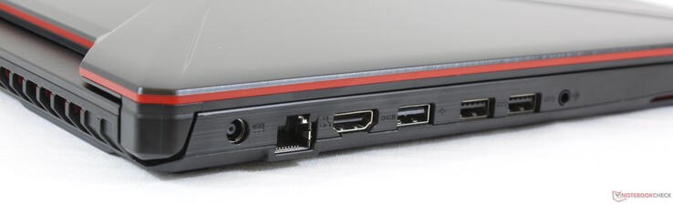 Côté gauche : entrée secteur, Gigabit RJ-45, HDMI 2.0, USB A 2.0, 2 USB A 3.1 Gen. 1, combo audio 3,5 mm.