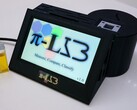 Le projet kickstarter π-LAB transforme une Raspberry Pie en un laboratoire portable capable de mesurer et d'analyser des liquides (Image : Kickstarter)