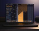 Interface de bureau macOS personnalisée présentant des éléments de design Liquid Glass, un Dock mis à jour et des widgets redessinés. (Source de l'image : Apple)