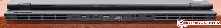A l'arrière : USB C Gen 1, mini DisplayPort, USB 3.0, HDMI, Ethernet gigabit, entrée secteur, verrou de sécurité.