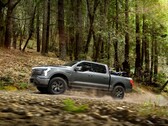 Le F-150 Lightning Pro de Ford est doté d'une transmission intégrale à deux moteurs pour les manœuvres tout-terrain. (Source de l'image : Ford)