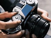 Le successeur du Fujifilm X-T5 présenté sur la photo serait retardé.