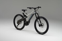 Le vélo électrique conceptuel Honda e-MTB est doté d'un cadre inhabituel avec un bras oscillant (source : Honda)