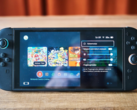 La Switch 2 a été officiellement mise à la disposition des consommateurs le 4 juin. Photo de la Nintendo Switch 2 (Source de l'image : Hannes Brecher / Notebookcheck)
