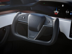 La suppression des commandes physiques d'essuie-glace au profit de boutons sur le volant est accusée d'avoir fait chuter les scores de J.D. Power. (Source de l'image : Tesla)