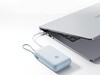 Avec une capacité de 10 000 mAh, il permet de recharger les téléphones et les ordinateurs portables.