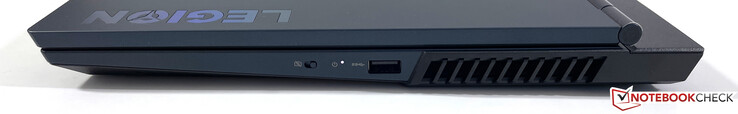 Côté droit : E-Shutter (webcam), USB-A 3.2 Gen.1