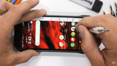 Le Kyocera Duraforce Ultra. (Source : YouTube)