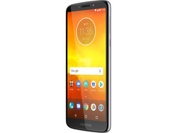 En test : le Motorola Moto E5. Modèle de test fourni par Motorola Allemagne.