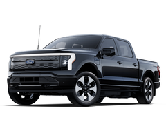 Sur la photo, le Ford F-150 Lightning sur fond blanc. (Source de l'image : Ford)