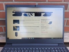 Lenovo V15-ADA - Utilisation en extérieur