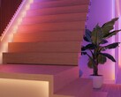 La bande lumineuse Omniglow de Philips Hue (photo) est désormais disponible en Europe. (Source : Philips Hue)