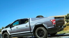 Cybertruck s'est déjà déguisé en F-150 (image : Greggertruck)
