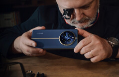 Realme pré-installe Android 14 sur les deux appareils. (Source de l'image : Realme)