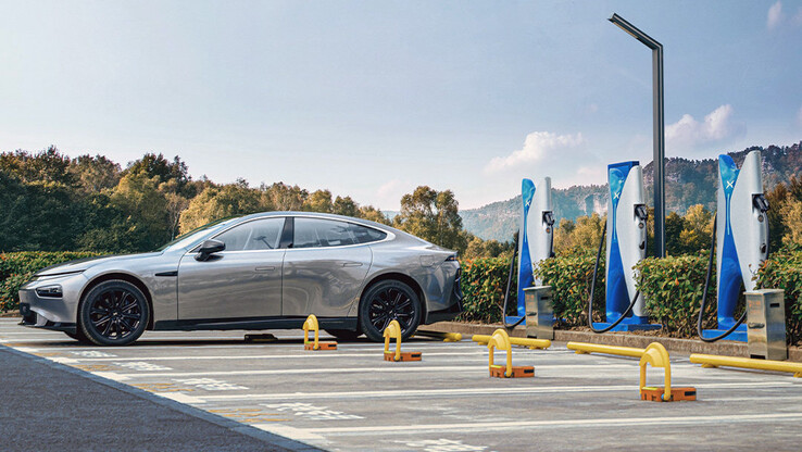 Les stations du réseau X-Power de recharge rapide de XPeng