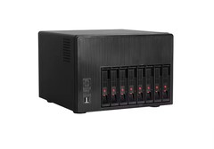 Le PC NAS XYC X108 peut prendre en charge jusqu'à 144 To de stockage, grâce à ses huit baies de disque. (Source de l'image : AliExpress)