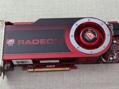 Une carte graphique ATI Radeon HD 4870 en photo