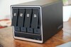 Les quatre emplacements pour disques durs classiques
