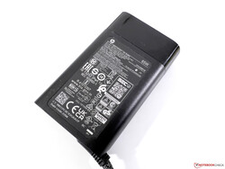 Alimentation compacte de 65 W