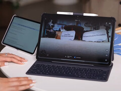 Le Redmi Pad 2 Pro avec son clavier détachable et le Redmi Smart Pen. (Source de l&#039;image : Xiaomi)