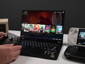 L'Asus TUF Gaming A14 fonctionnant sous SteamOS 3.9 en parallèle d'une Steam Deck