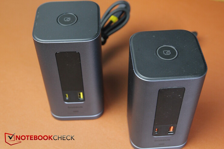 Les ports avant : 1x USB-A et 1x USB-C (10 Gb/s chacun)