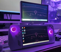 YesItsKira fait en sorte que l'Asus ROG Ally soit doté d'un écran secondaire (Image source : YesItsKira)