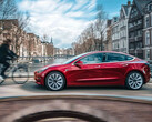 Tesla FSD en action à Amsterdam.