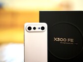 Le Vivo X300 FE nous a certes impressionnés lors de notre test, mais ce n'est pas le smartphone compact le plus abordable.