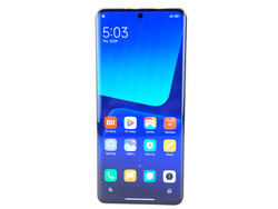 En examen : Xiaomi 13 Pro. Appareil échantillon fourni par TradingShenzhen.